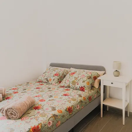 Happy House - Downtown *