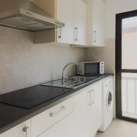 Happy House - Downtown Apartment Corralejo